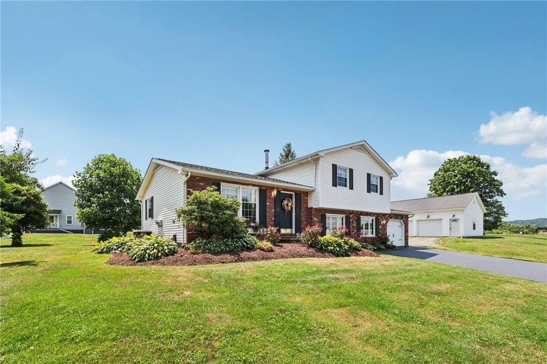 Property Photo: 948 9th Street PA 16160