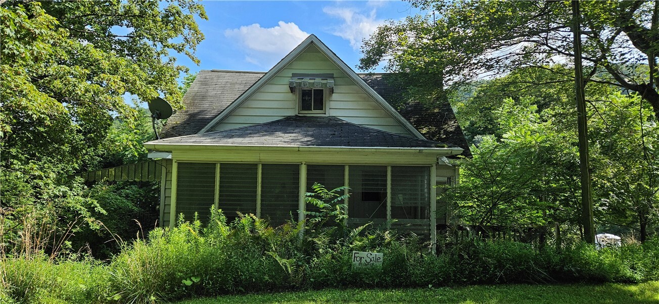 Property Photo:  1175 State Route 1028  PA 16201 