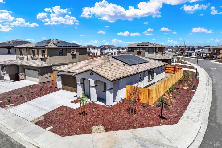Property Photo:  131 Bradford Drive  CA 95687 