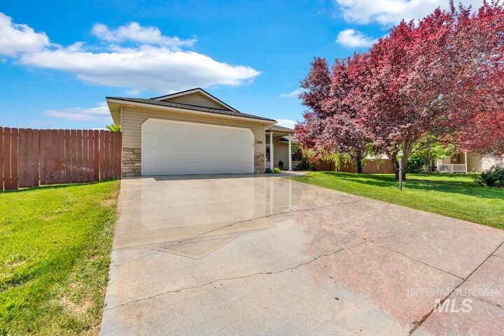 Property Photo: 11883 W Blueberry Ave ID 83651