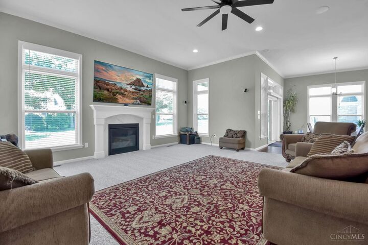 Property Photo:  8905 Suncrest Lane  OH 45040 