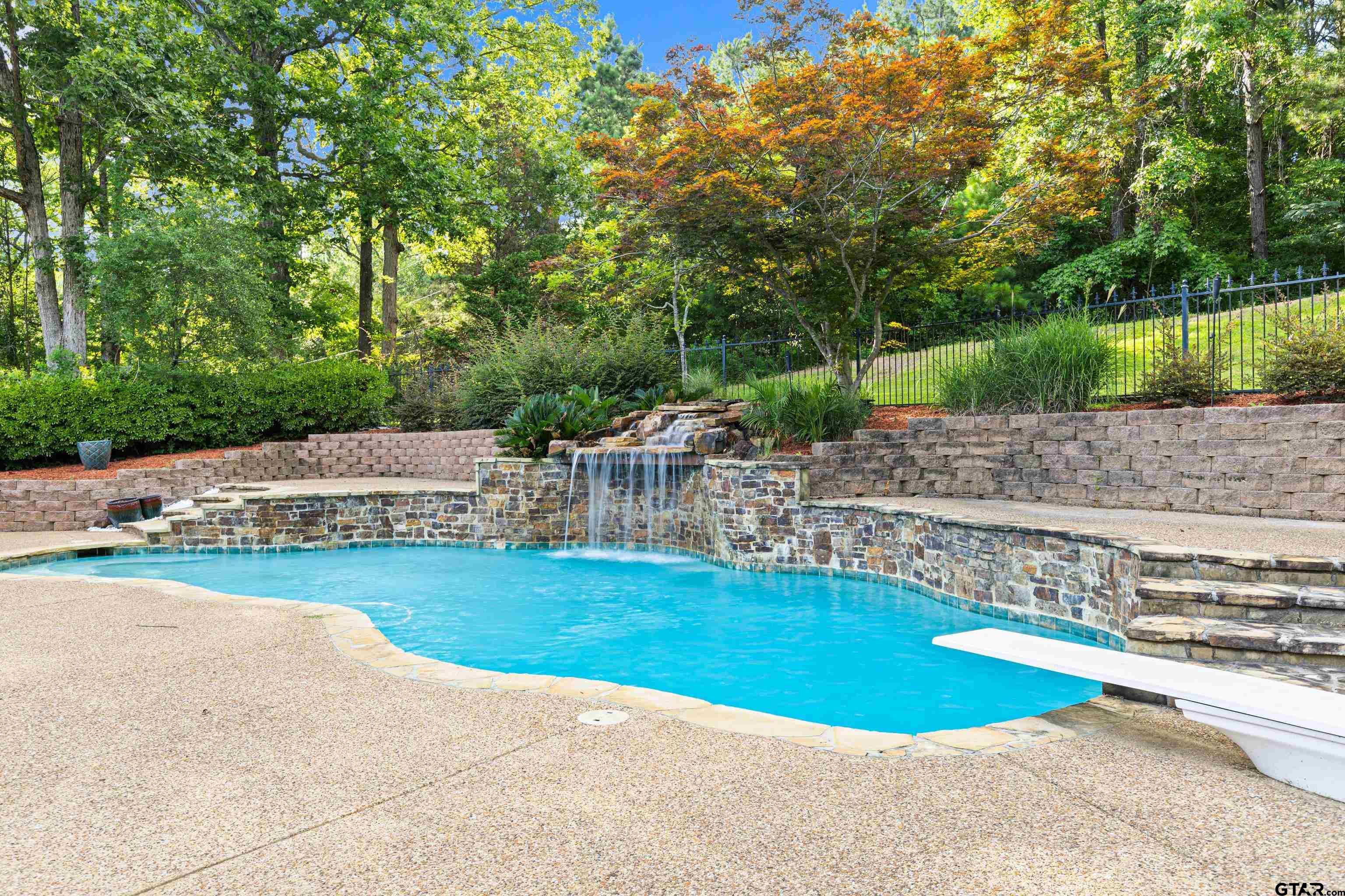 Property Photo:  3201 Crenshaw Street  TX 75605 
