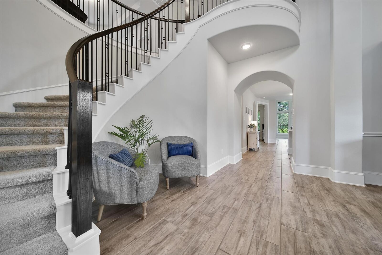 Property Photo: 137 N Cadence Hills Loop TX 77318