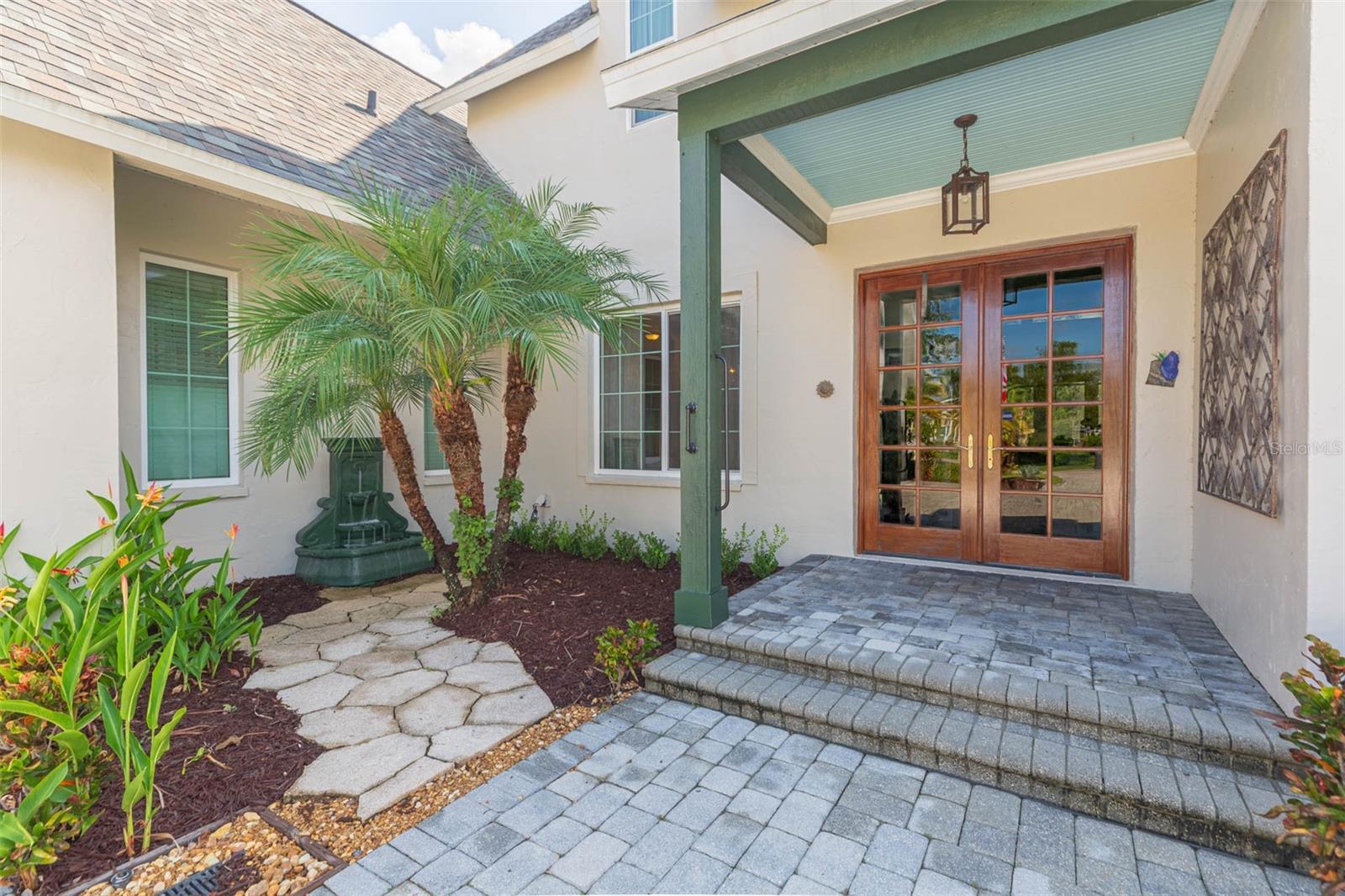 Property Photo:  10725 Cory Lake Drive  FL 33647 