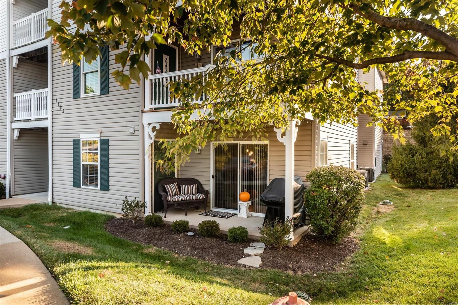Property Photo:  1125 Arbor Creek Drive 1B  MO 63122 