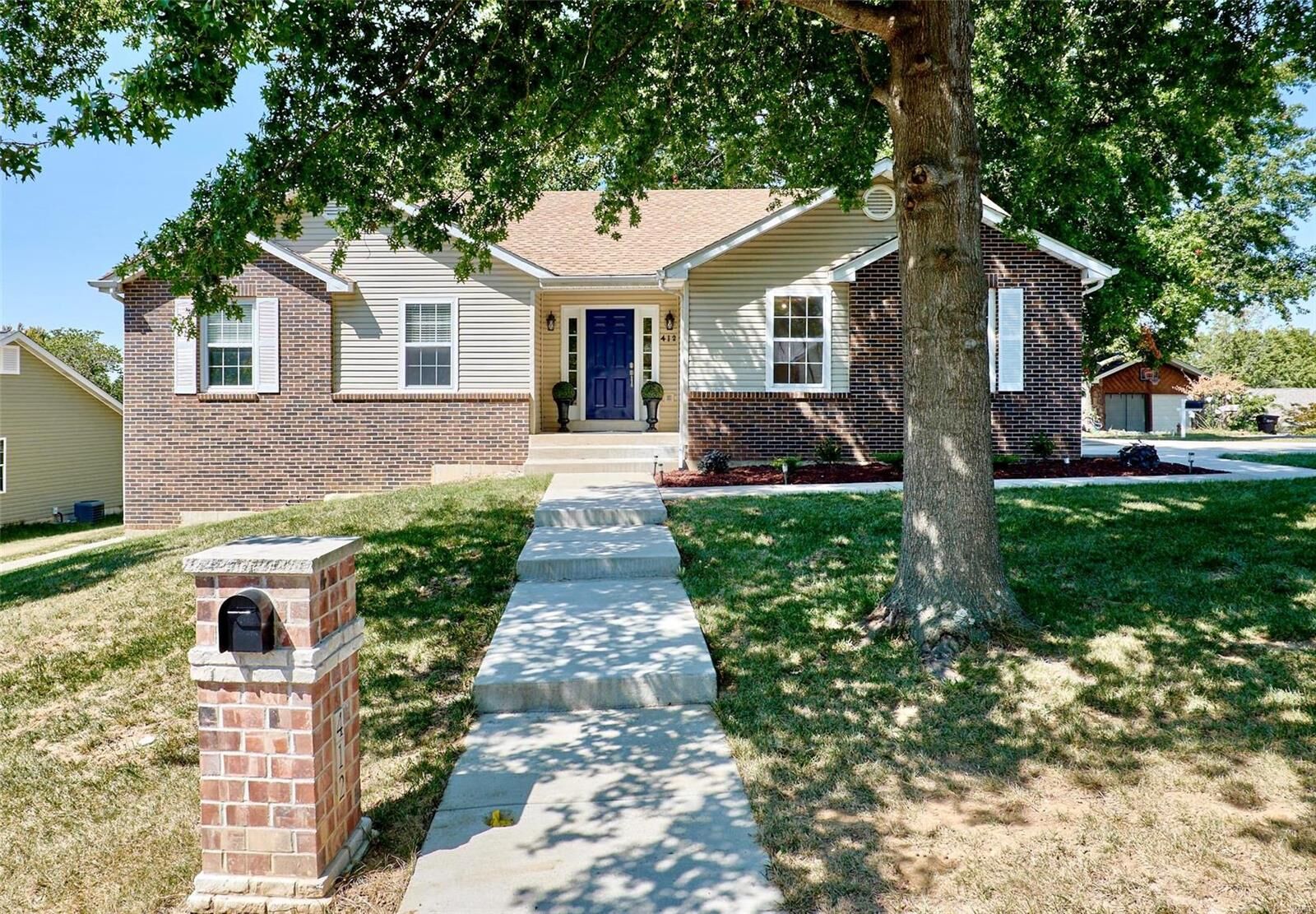 Property Photo: 412 Oak Place MO 63367
