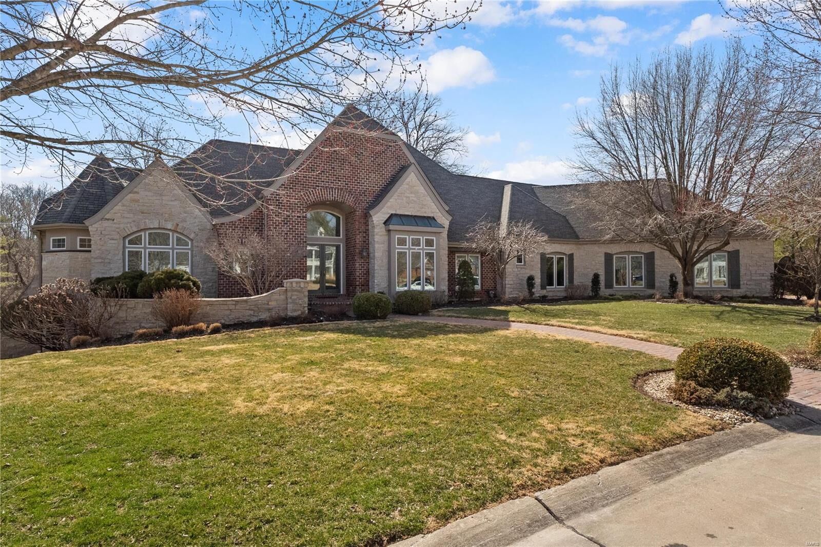 Property Photo: 17708 Horse Creek Court MO 63005