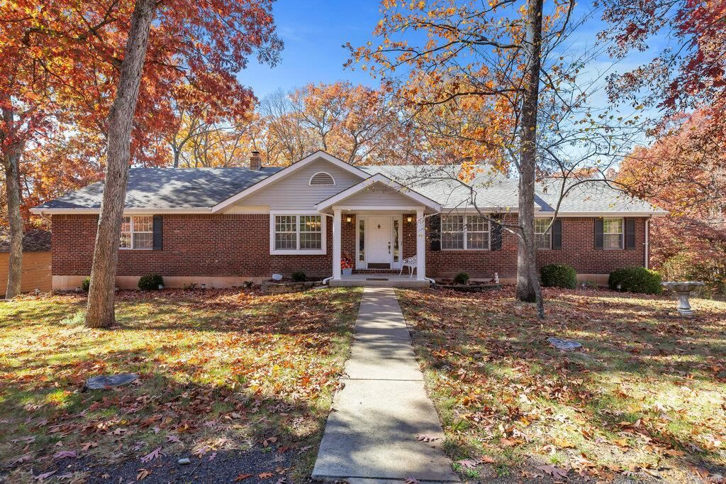 Property Photo: 1338 Gainsborough Court MO 63357
