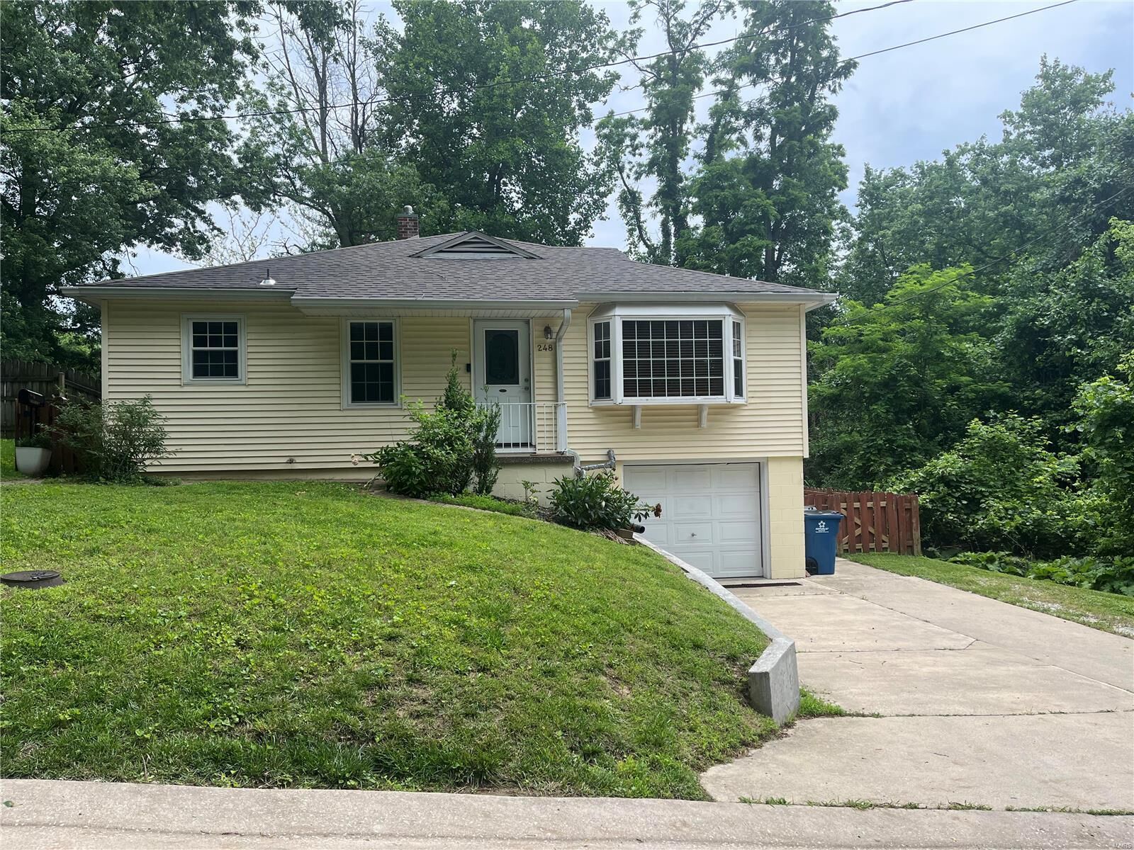 Property Photo:  248 Lincoln Street  IL 62025 