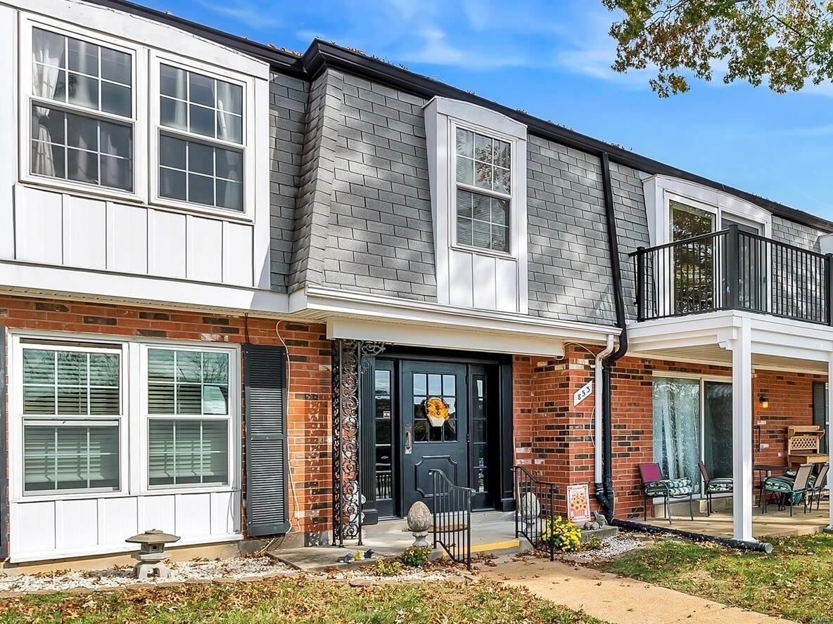 Property Photo:  853 Dumont Place H  MO 63125 