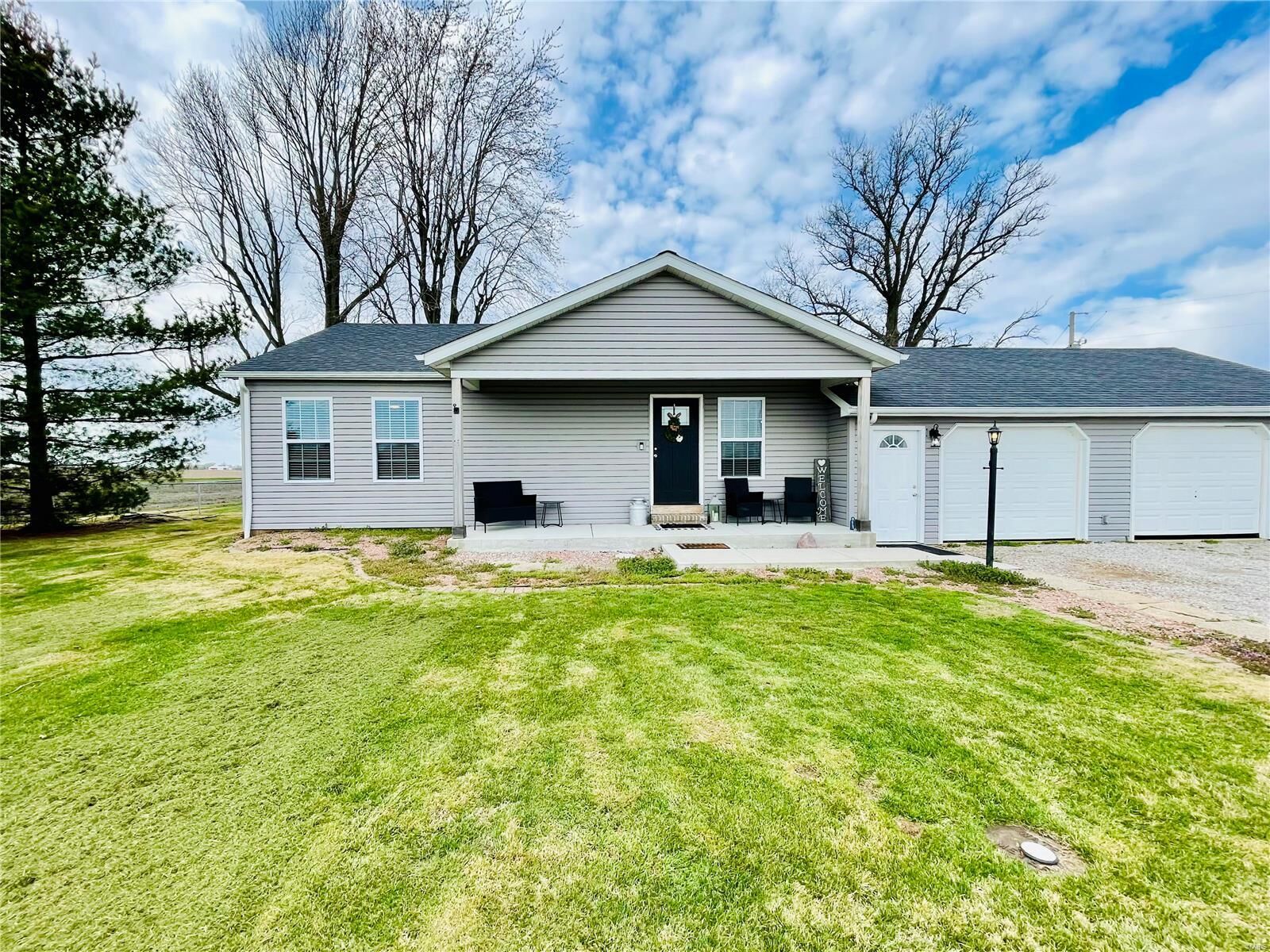 Property Photo:  415 Summerfield Road  IL 62281 