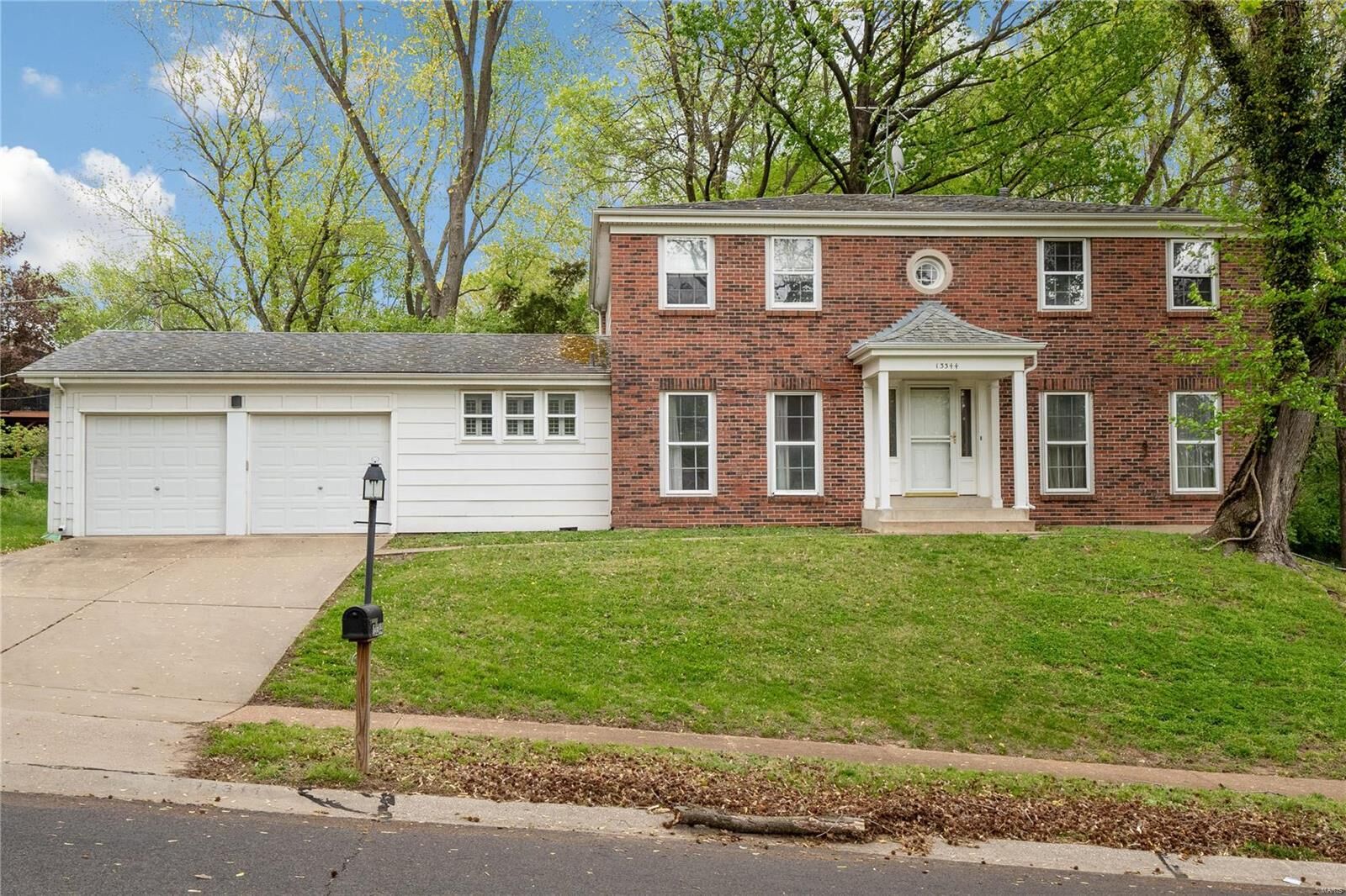 Property Photo: 13344 Hobnail Drive MO 63146