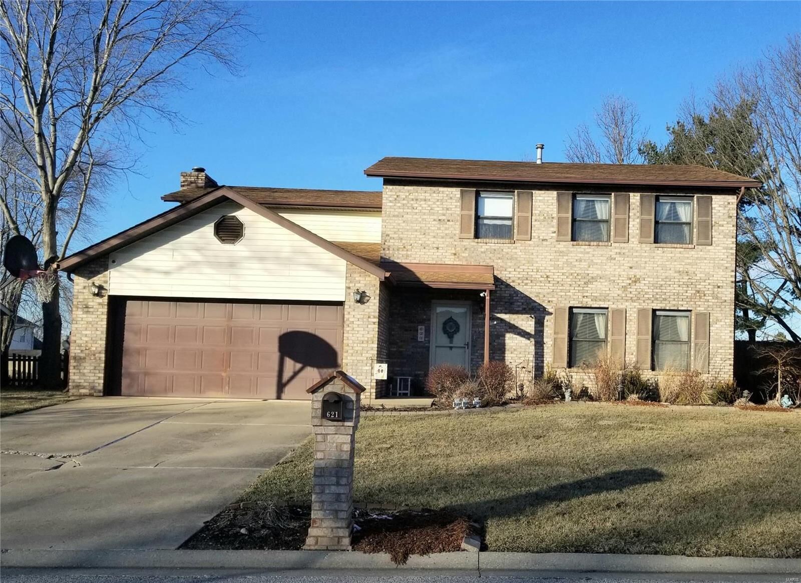 Property Photo:  621 Deerfield Drive  IL 62226 
