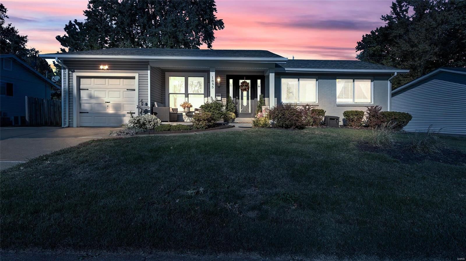 Property Photo: 1865 Flordawn Drive MO 63031