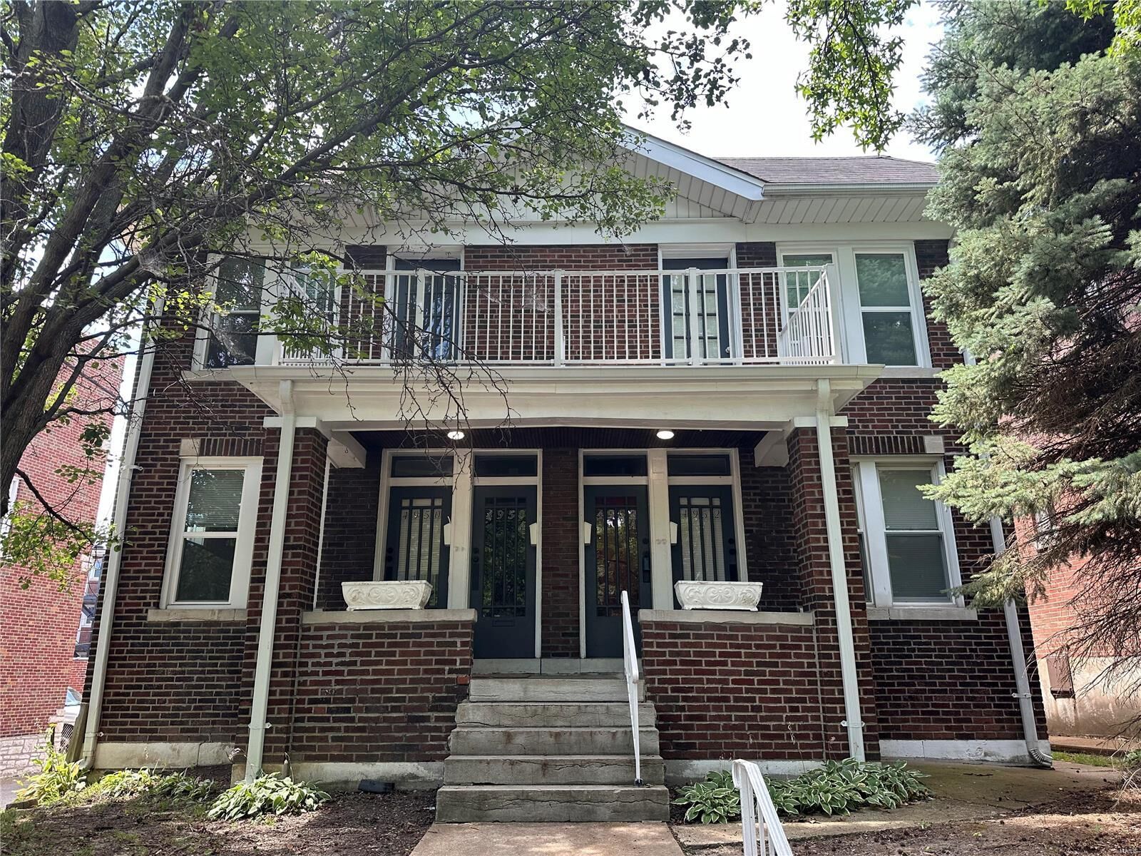 Property Photo: 4952 Lindenwood Avenue A MO 63109