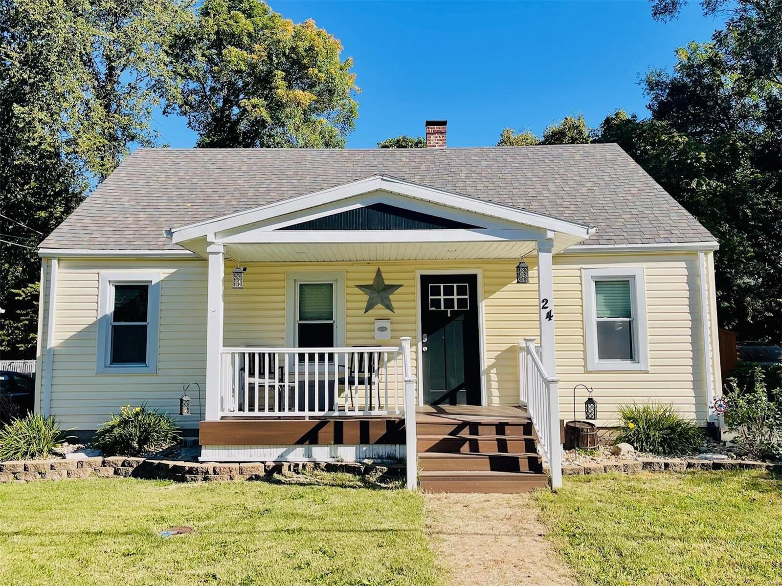 Property Photo: 24 Woodland Drive IL 62234