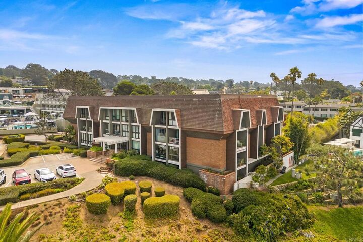 Property Photo:  1552 Camino Del Mar 401  CA 92014 