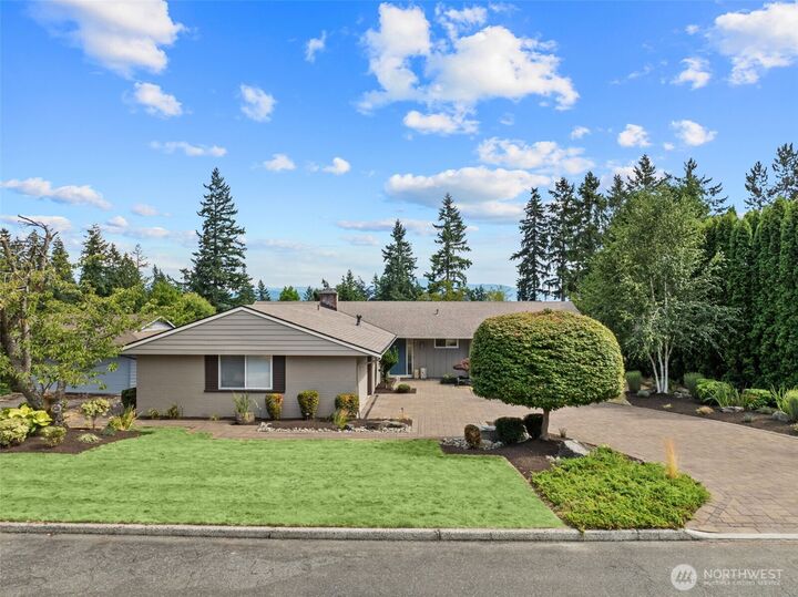 Property Photo:  854  170th Place NE  WA 98008 