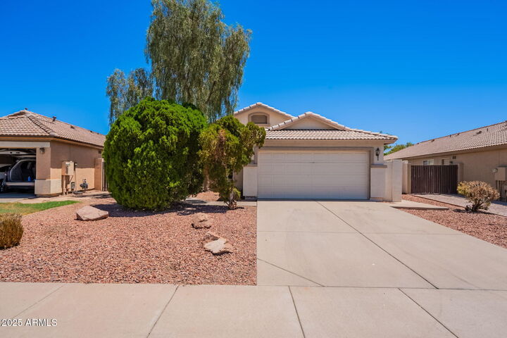 Property Photo: 4070 E Orion Street AZ 85234