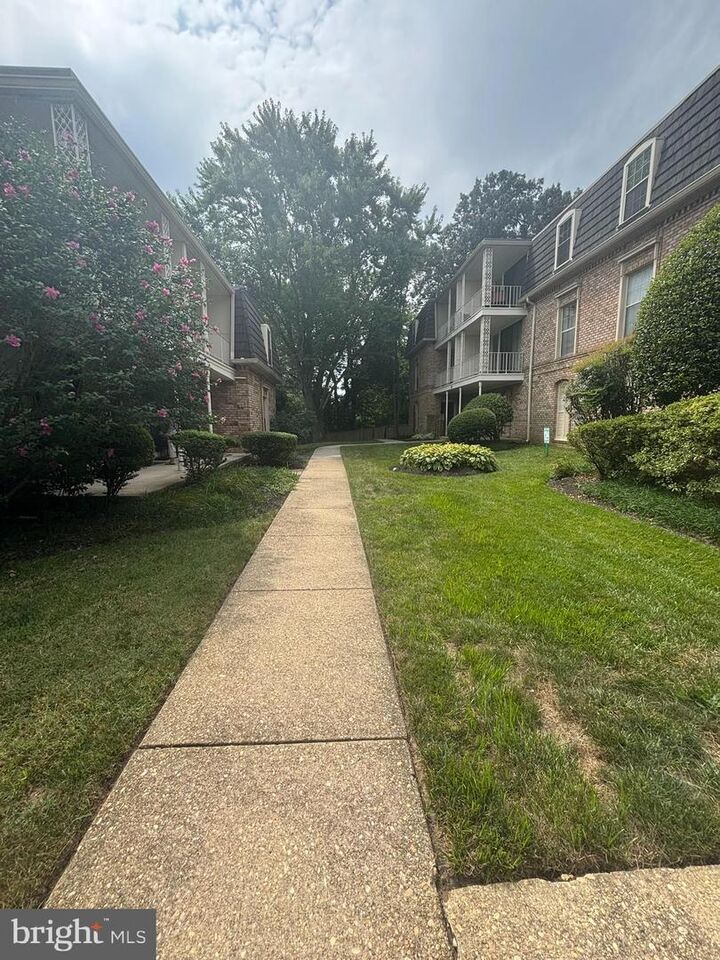 Property Photo:  3115 Patrick Henry Drive 531  VA 22044 