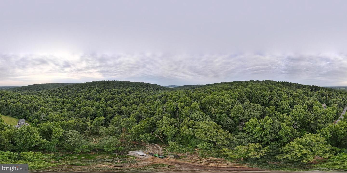 Property Photo:  1640 Kleinfelterville  PA 17578 