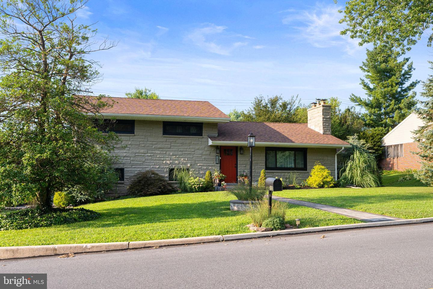 Property Photo: 205 E Glenn Road PA 17033
