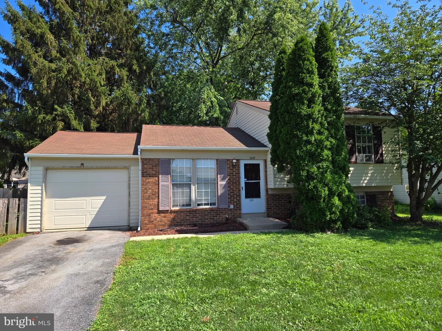 Property Photo: 2819 Blacksmith Way PA 17601