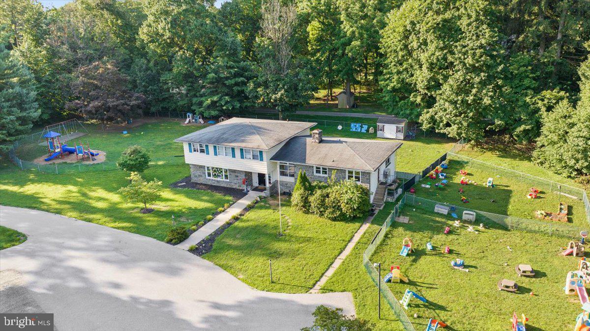 Property Photo:  38 E Circular Avenue  PA 19301 