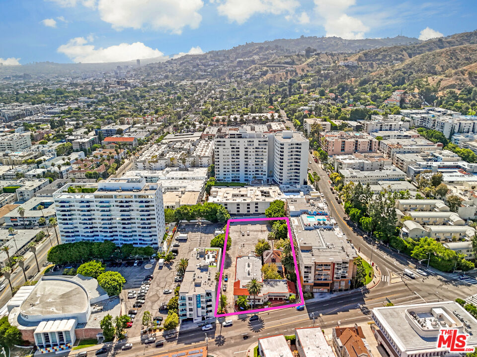 Property Photo:  1741 N La Brea Ave  CA 90046 