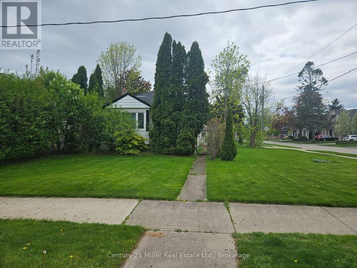 Property Photo:  266 Jennings Crescent  ON L6L 1W1 