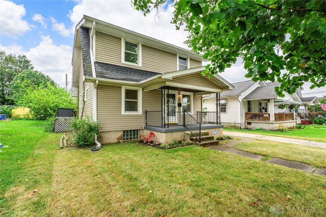 Property Photo:  2562 Freeman Avenue  OH 45015 