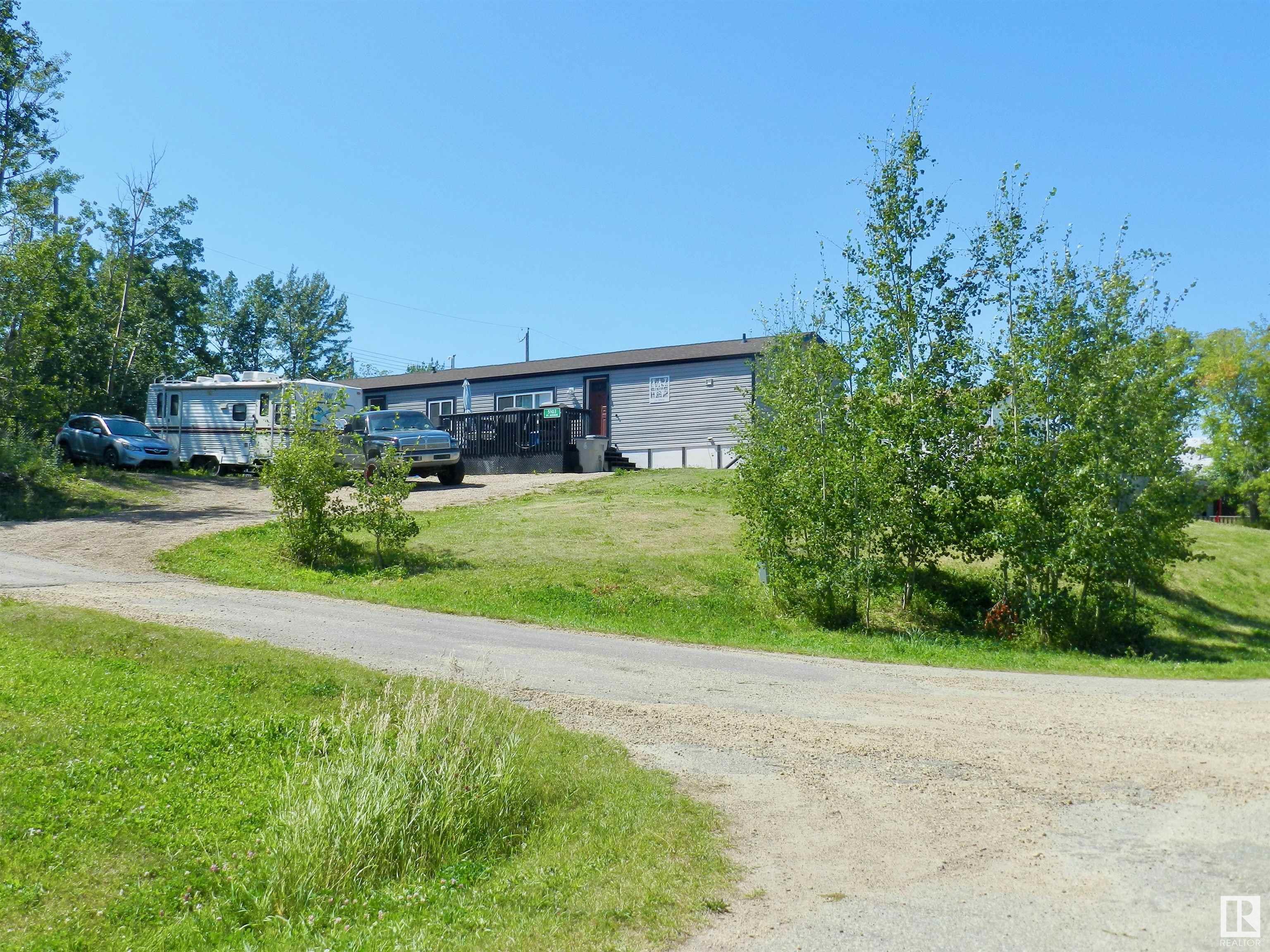 Property Photo:  5103 49 Avenue  AB T0G 0H0 