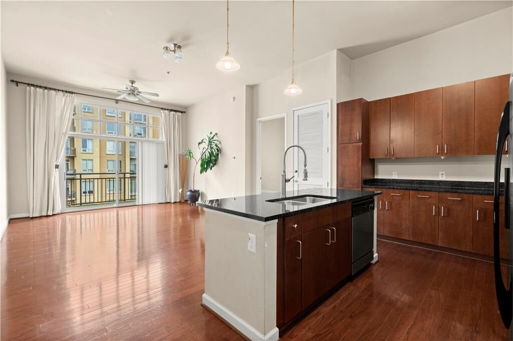 Property Photo:  711 Cosmopolitan Drive NE 442  GA 30324 