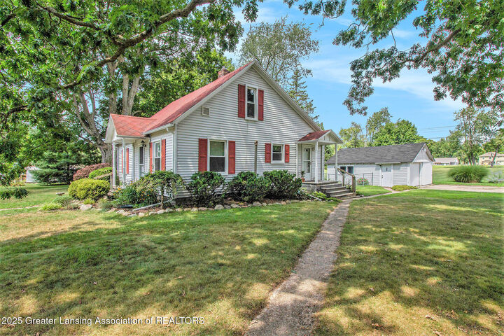 Property Photo: 202 Pine Street MI 48892