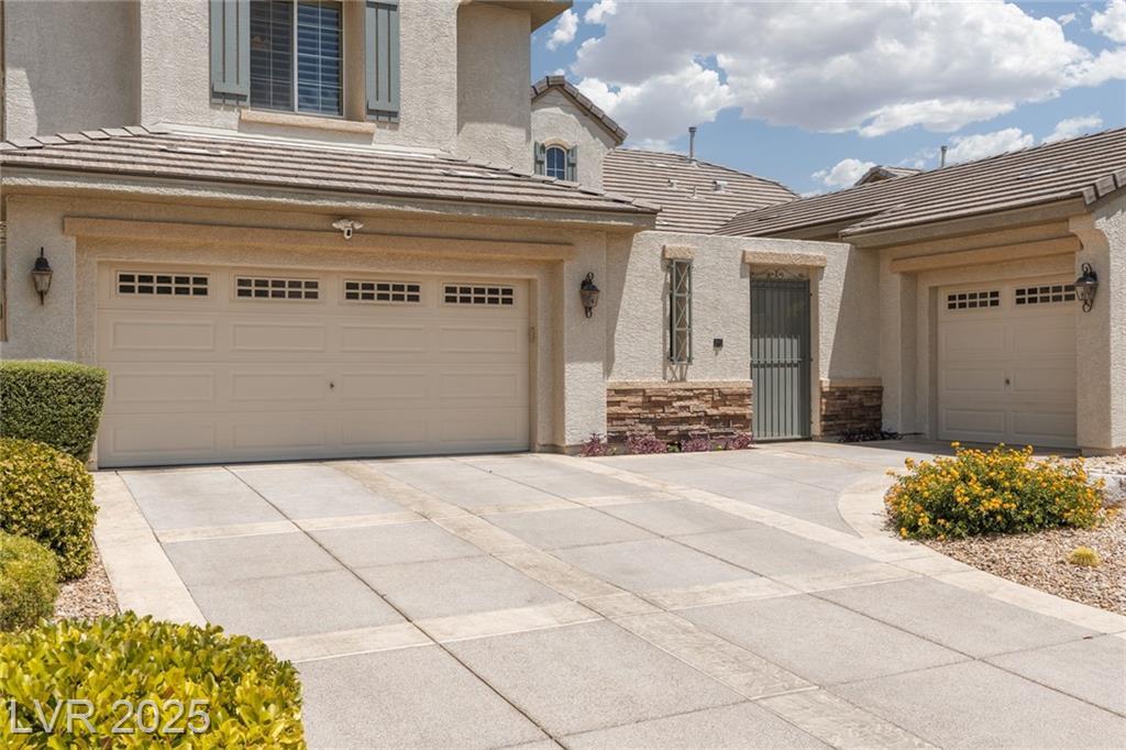 Property Photo: 7516 Cliff Peaks Street NV 89149