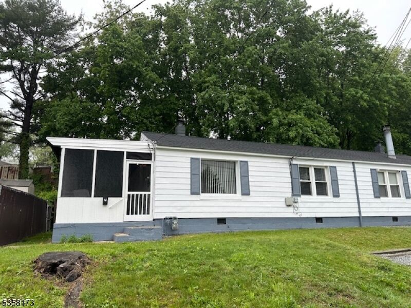 Property Photo:  7 Cleveland Ave  NJ 07801 