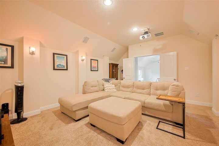 Property Photo: 1618 Quail Ridge Drive TX 77493
