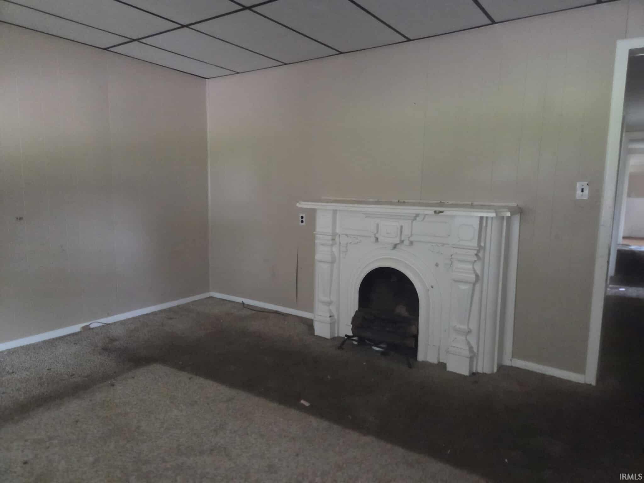 Property Photo:  915 N Evans Street  IN 47711 