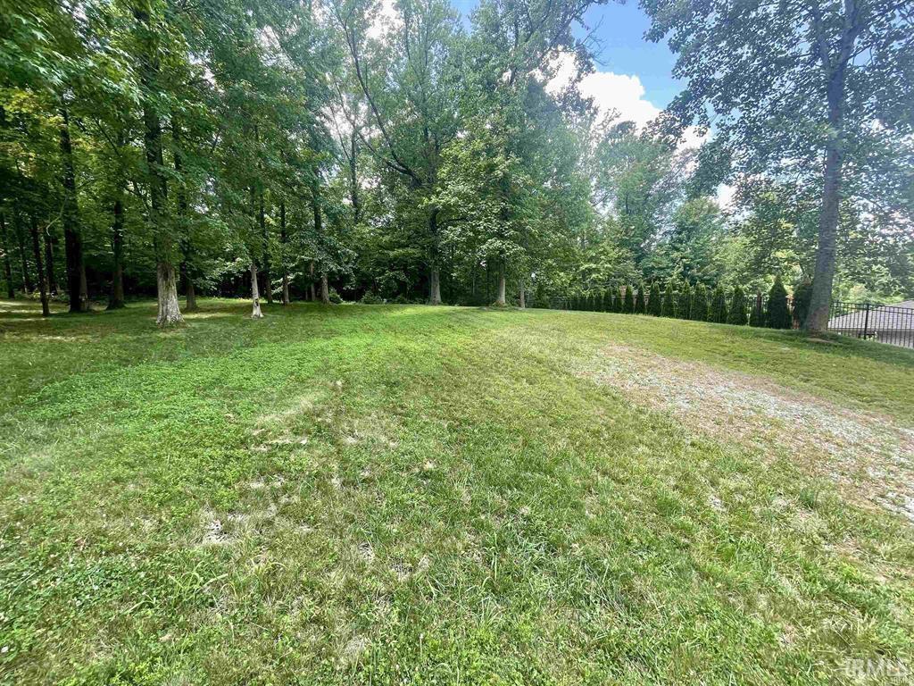 Property Photo:  435 Mannington Court  IN 47711 