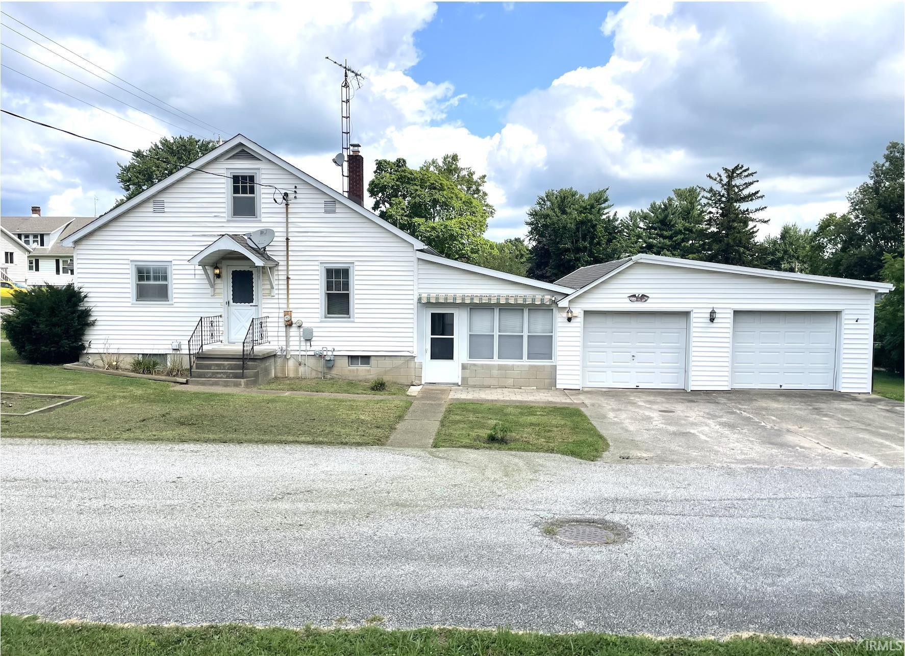 Property Photo:  307 S 5th Street  IN 47541 