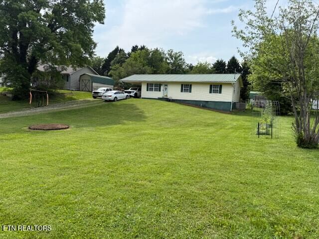Property Photo: 715 Bernard Ave TN 37854