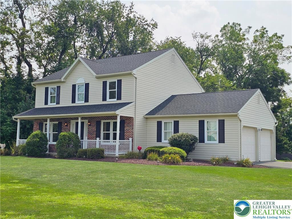 Property Photo:  750 Howe Street  PA 18040 