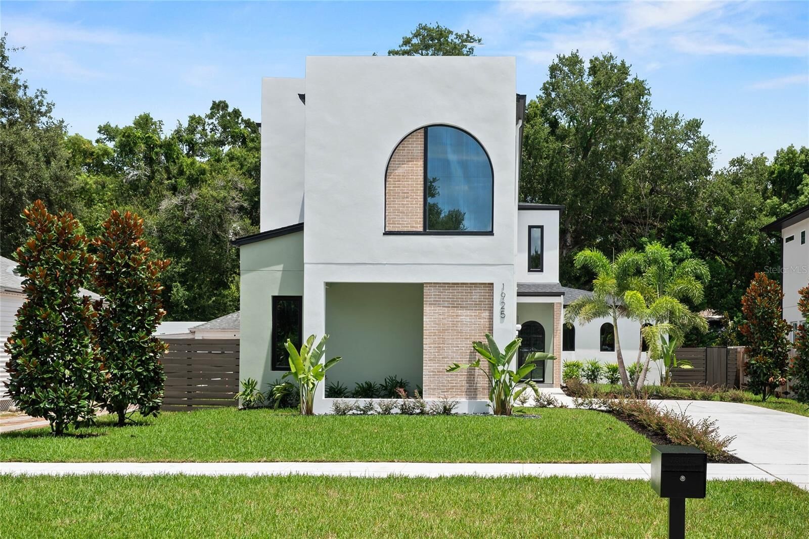 Property Photo: 1925 Waldo Street FL 32806