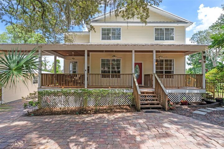Property Photo:  560 Fern Street  FL 32765 