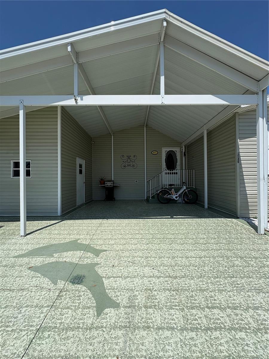 Property Photo: 8472 Fantasia Park Way FL 33578