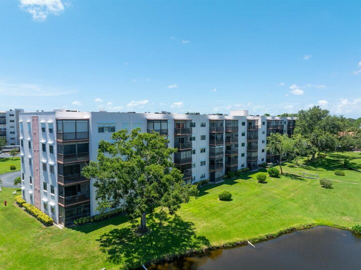 Property Photo:  8174 Terrace Garden Drive N 507  FL 33709 