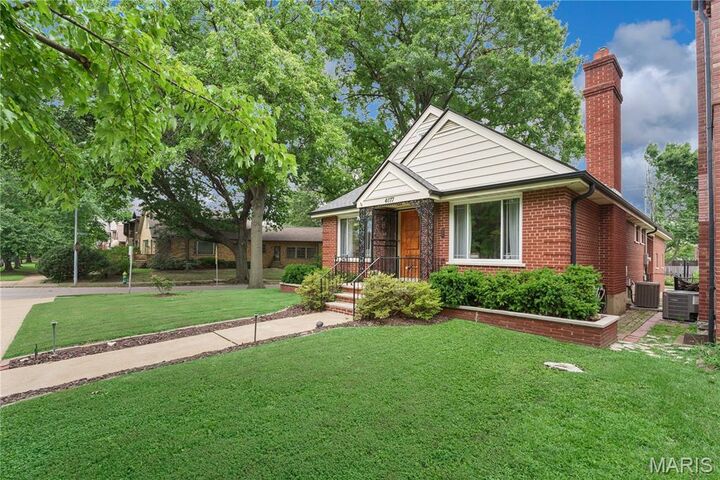 Property Photo:  4077 Holly Hills Boulevard  MO 63116 