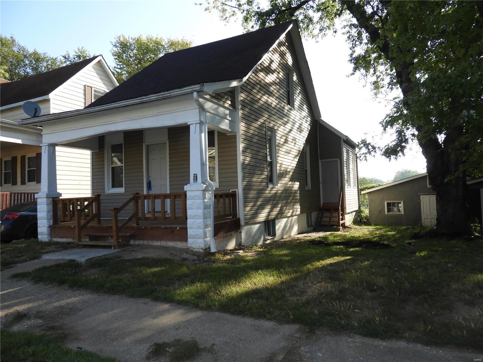 Property Photo: 424 N 4th Street IL 62220