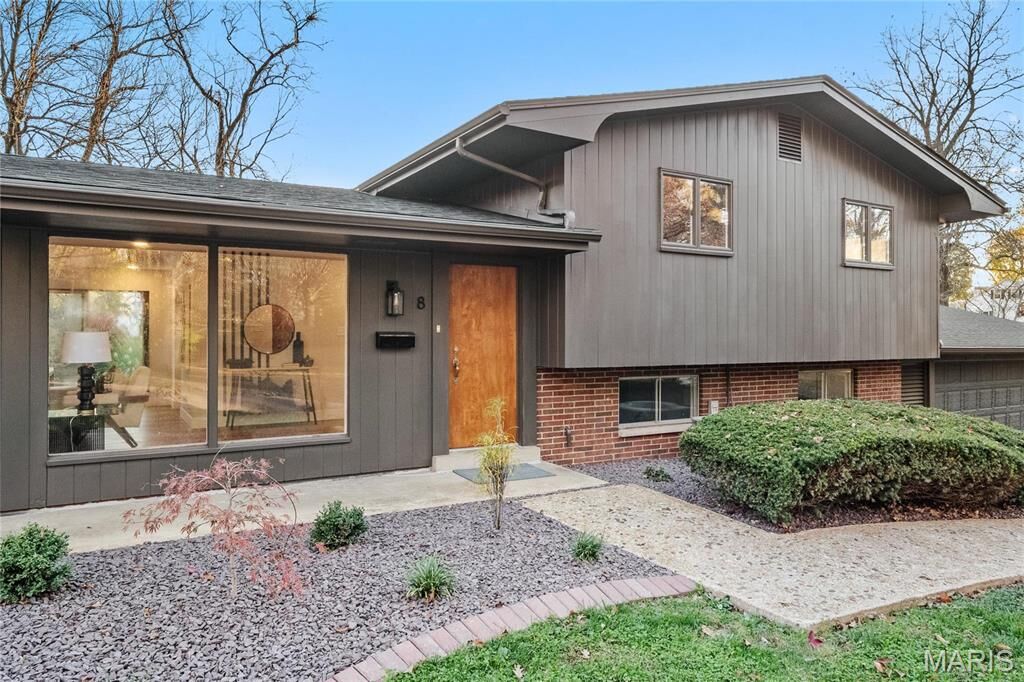 Property Photo: 8 Hanley Drive IL 62226