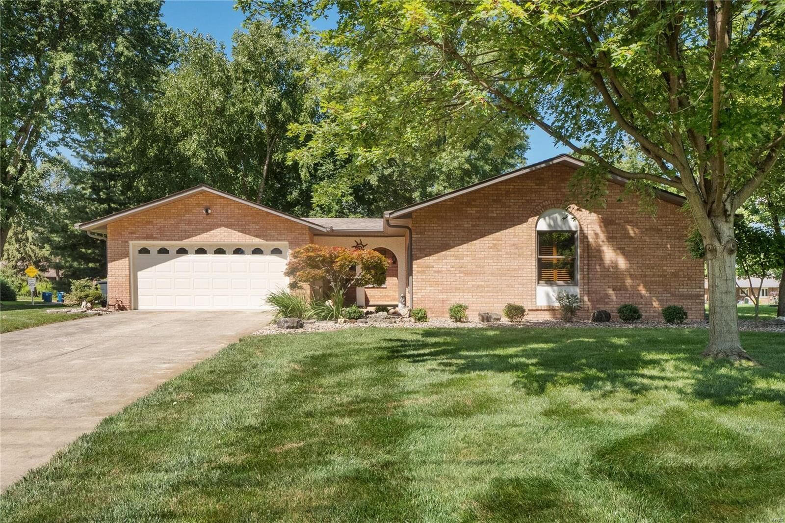 Property Photo: 248 N Meridian Road IL 62034